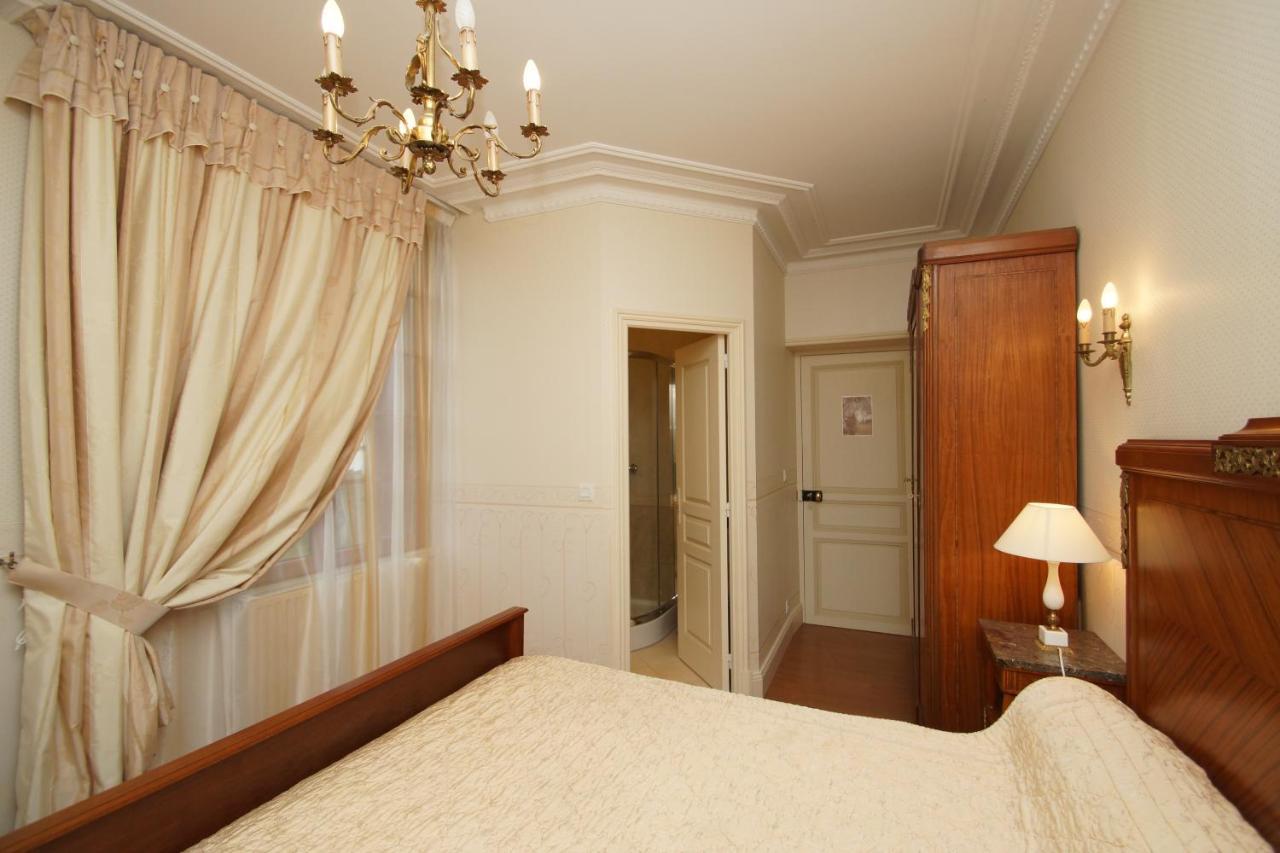 Bed and Breakfast Le Manoir Des Arts Saint-Samson-de-Bonfosse Экстерьер фото