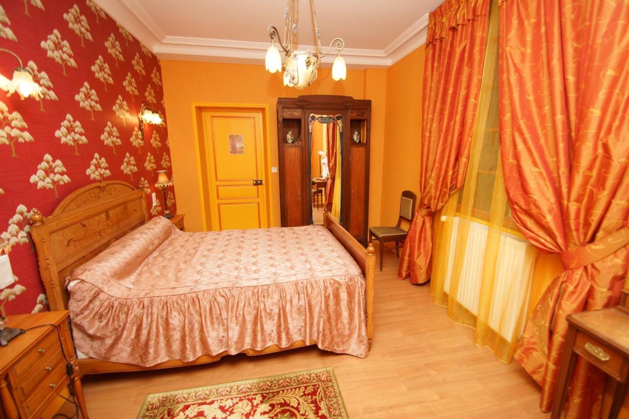 Bed and Breakfast Le Manoir Des Arts Saint-Samson-de-Bonfosse Экстерьер фото